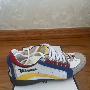 Dsquared2 leather sneakers brand new in original packaging